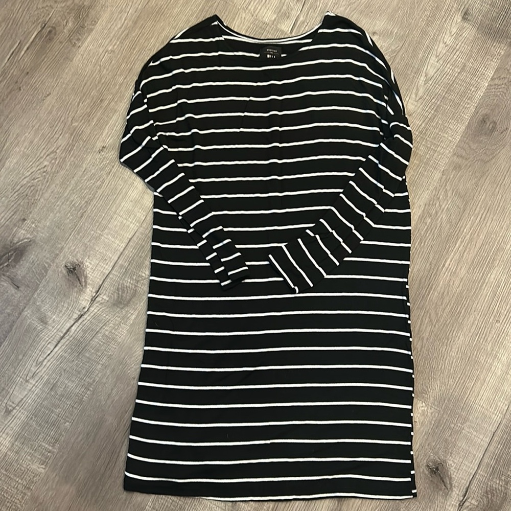 3/4 sleeve t-shirt dress
